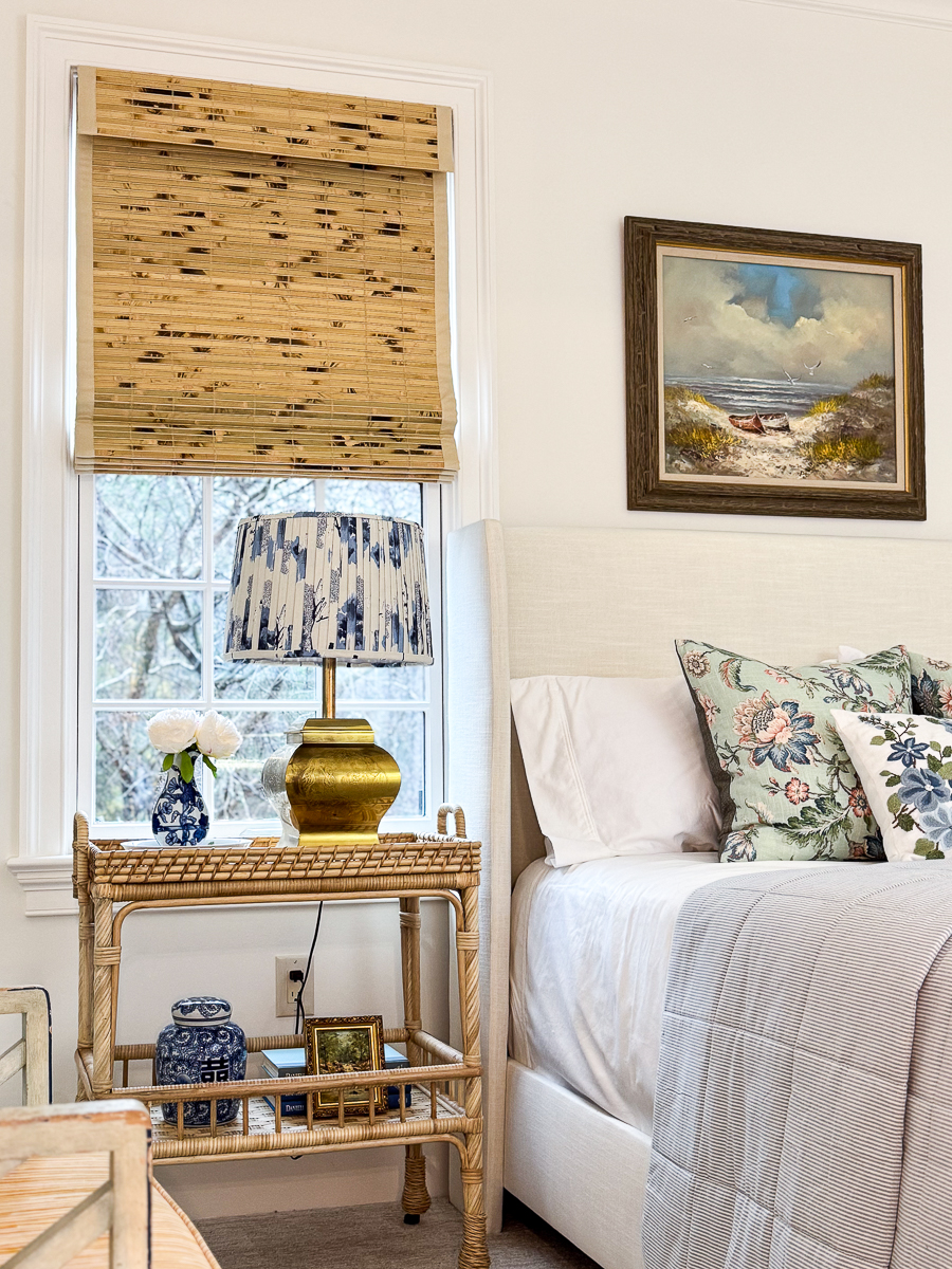 bedroom with chinoiserie decor
