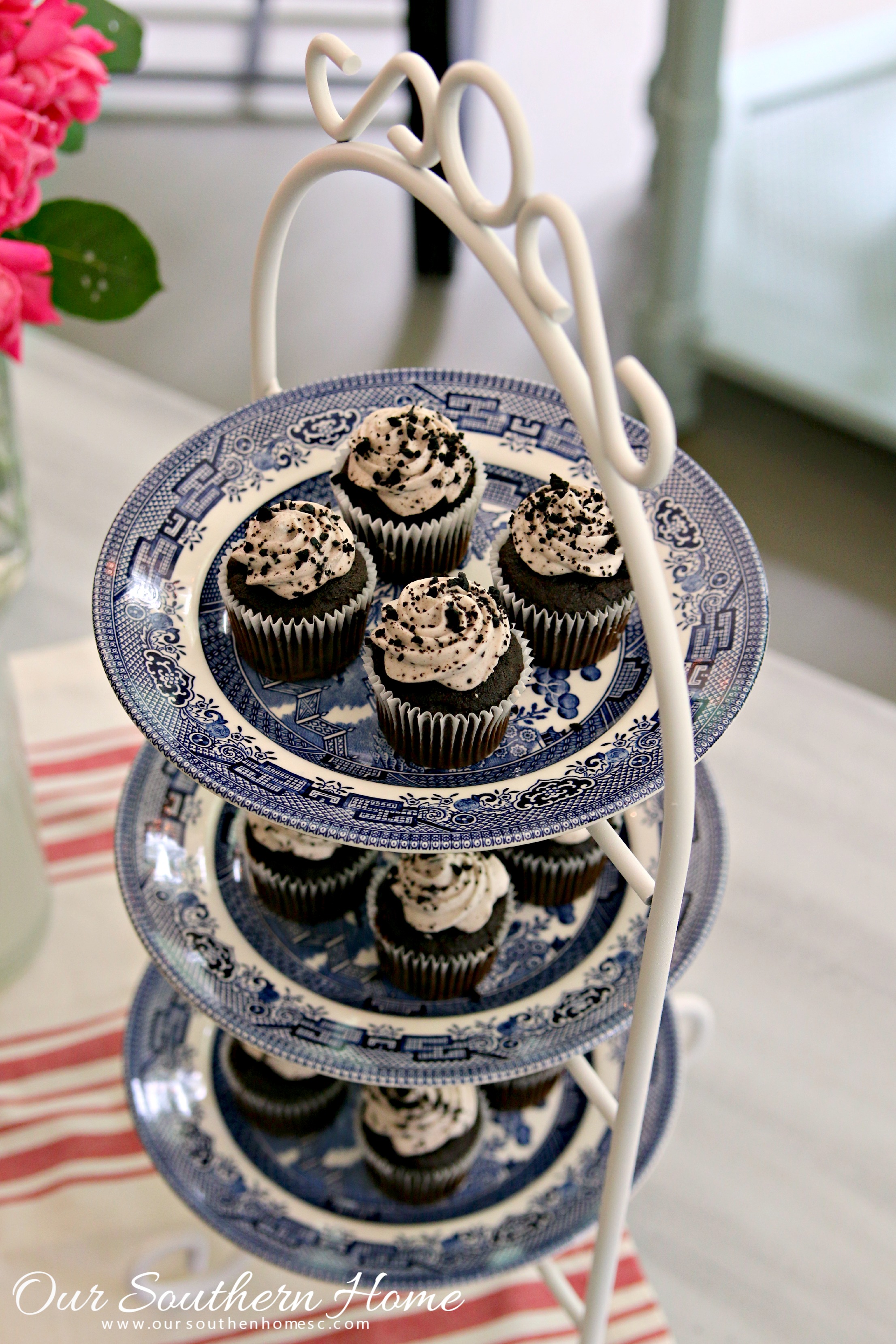 Thrift store plate stand makeover from Our Southern Home is wonderful for entertaining on the porch!