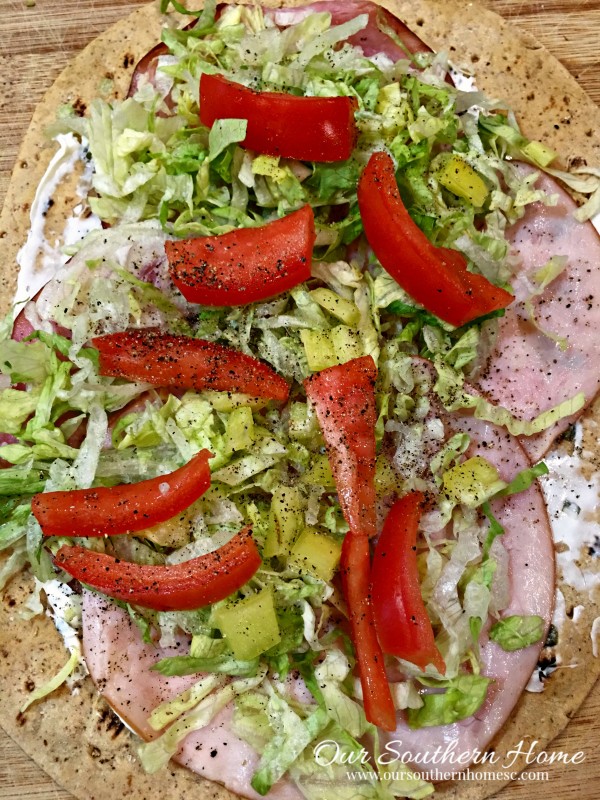 Turkey and Ham Lunchbox Wrap Recipe/#ad #HillshireFarmNaturals/ www.oursouthernhomesc.com