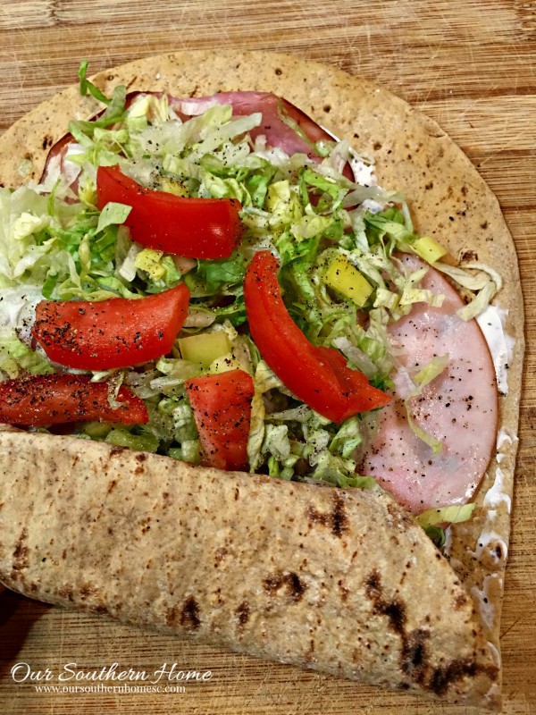 Turkey and Ham Lunchbox Wrap Recipe/#ad #HillshireFarmNaturals/ www.oursouthernhomesc.com