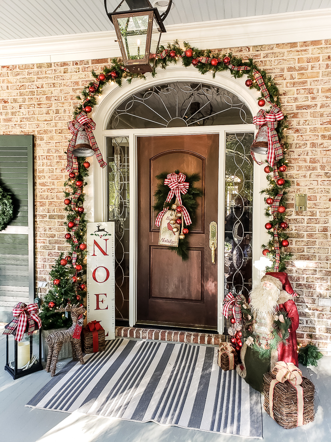 Winter Door Wreath Using A Basket - Major Hoff Takes A Wife