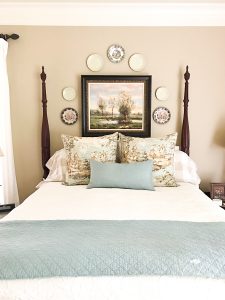 Beautiful bedrooms tour features top bloggers sharing inspiration for your home! #frenchcountry #bedroom #decorating #farmhousebedroom