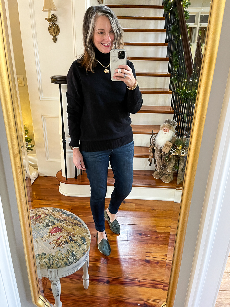 mirror selfie with black turtleneck and jeans