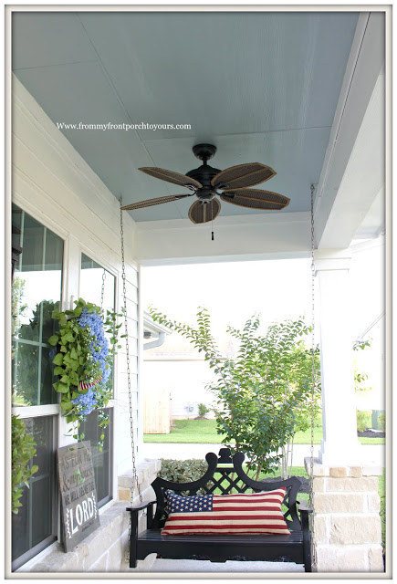 Outdoor living spaces are the features from this week's Inspiration Monday link party! #outdoorliving #patio #porch