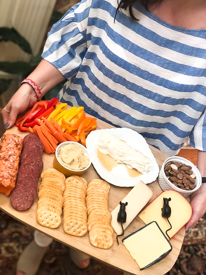 Easy Entertaining Cheese Board Idea for the empty nester! #bounty #ad #emptynest