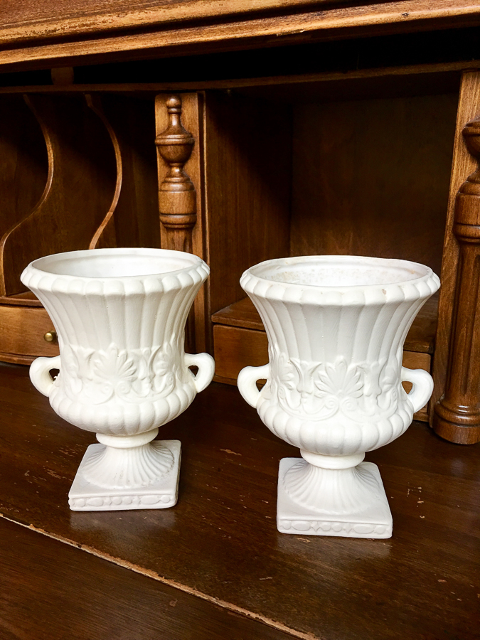 Spring urn thrift store makeover decor challenge! Join us monthly for inspiration. #easter #spring #springdecor #springfloral #thriftstoremakeover