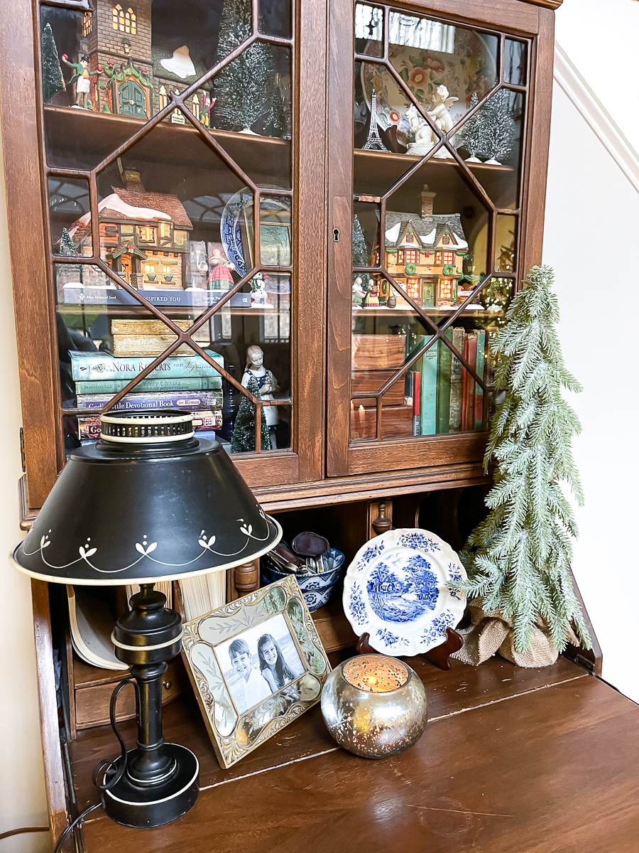 christmas village in secretary