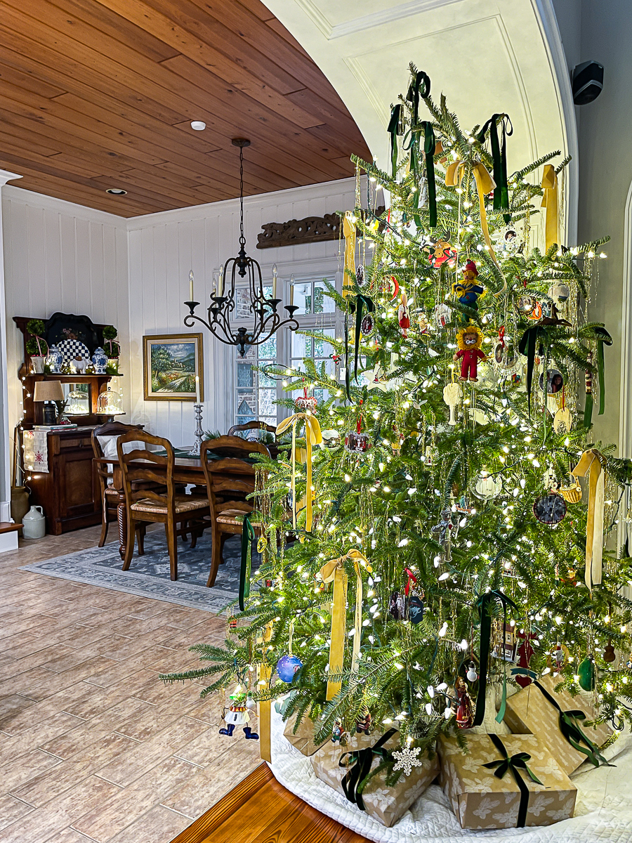 christmas tree in kitchen