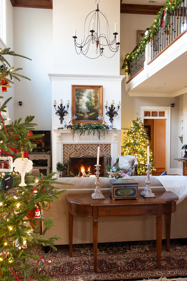 christmas family room