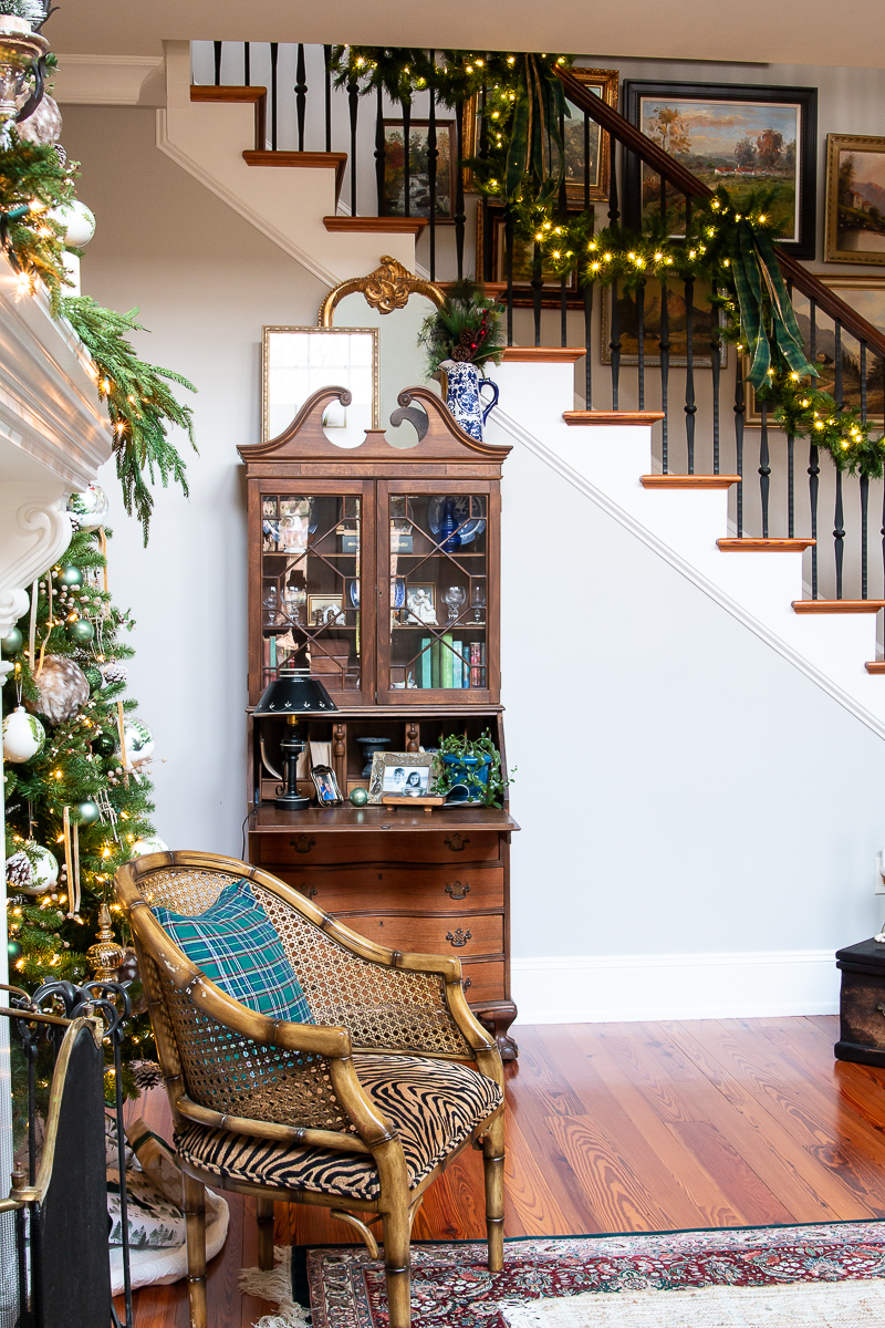 family room at christmas