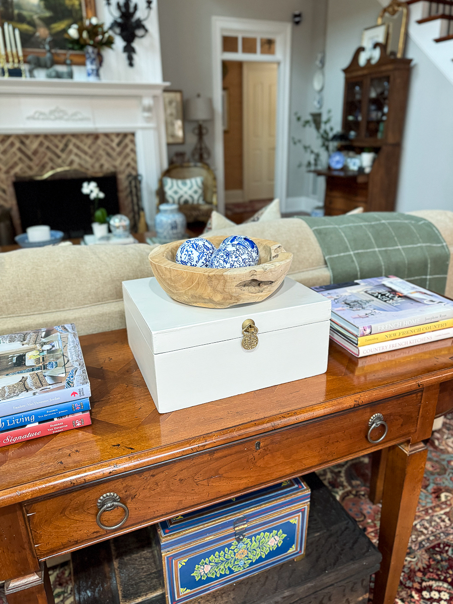 family room with white box