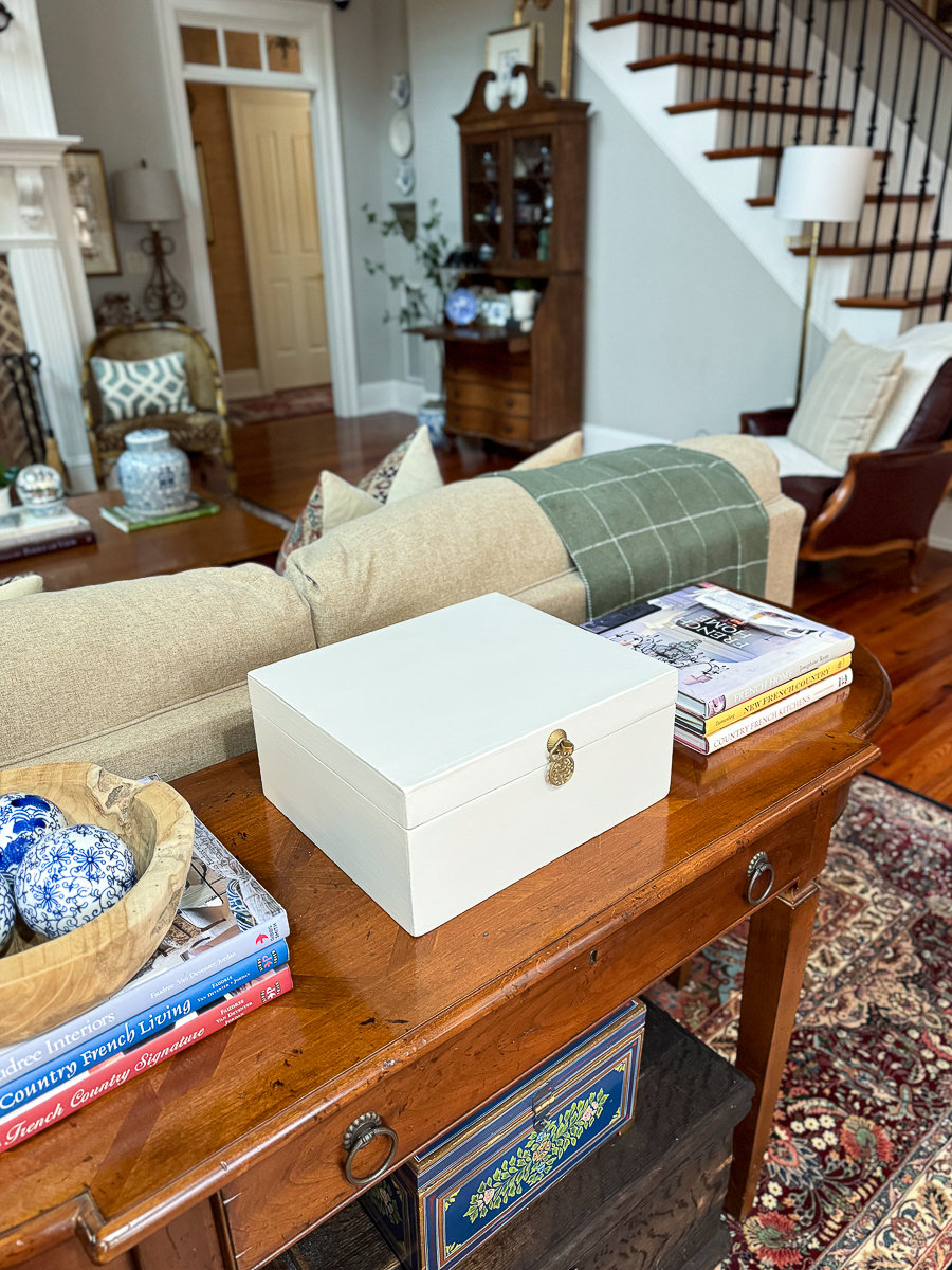white chinoiserie box