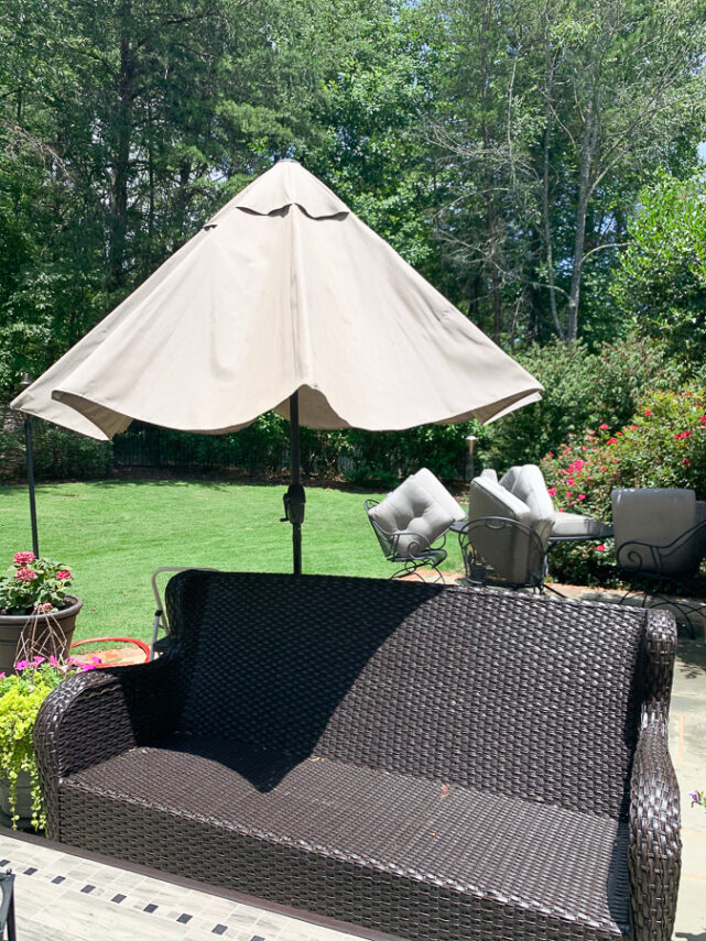 cleaning patio furniture