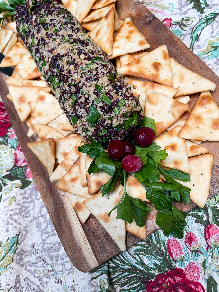 cranberry and walnut goat cheese log