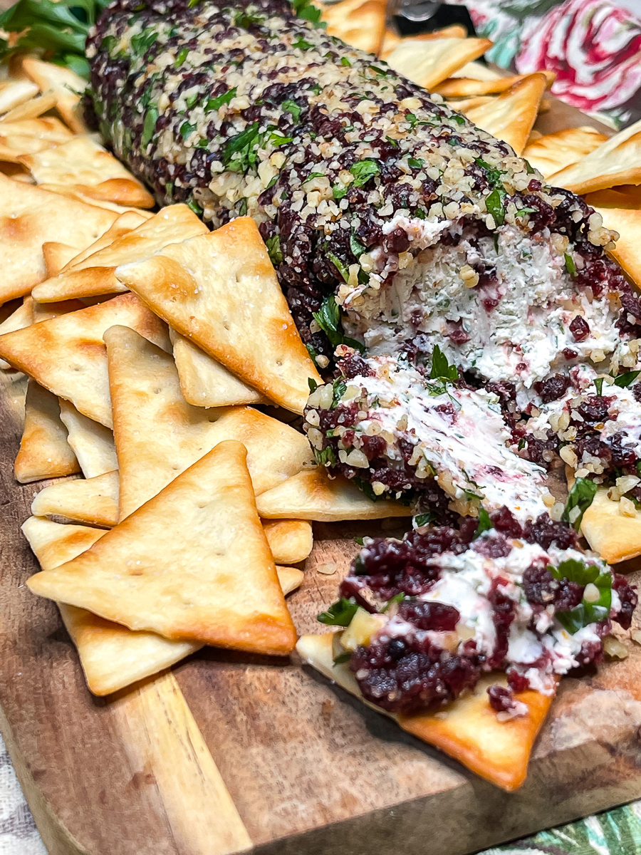 cranberry and goat cheese log