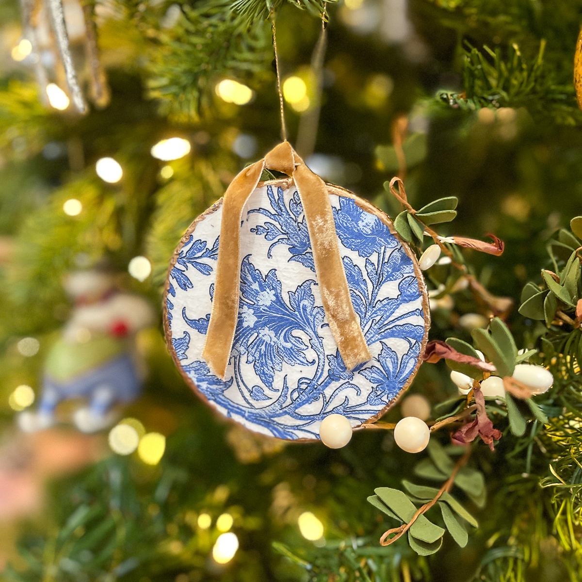 How To Make DIY Teacup Christmas Ornaments