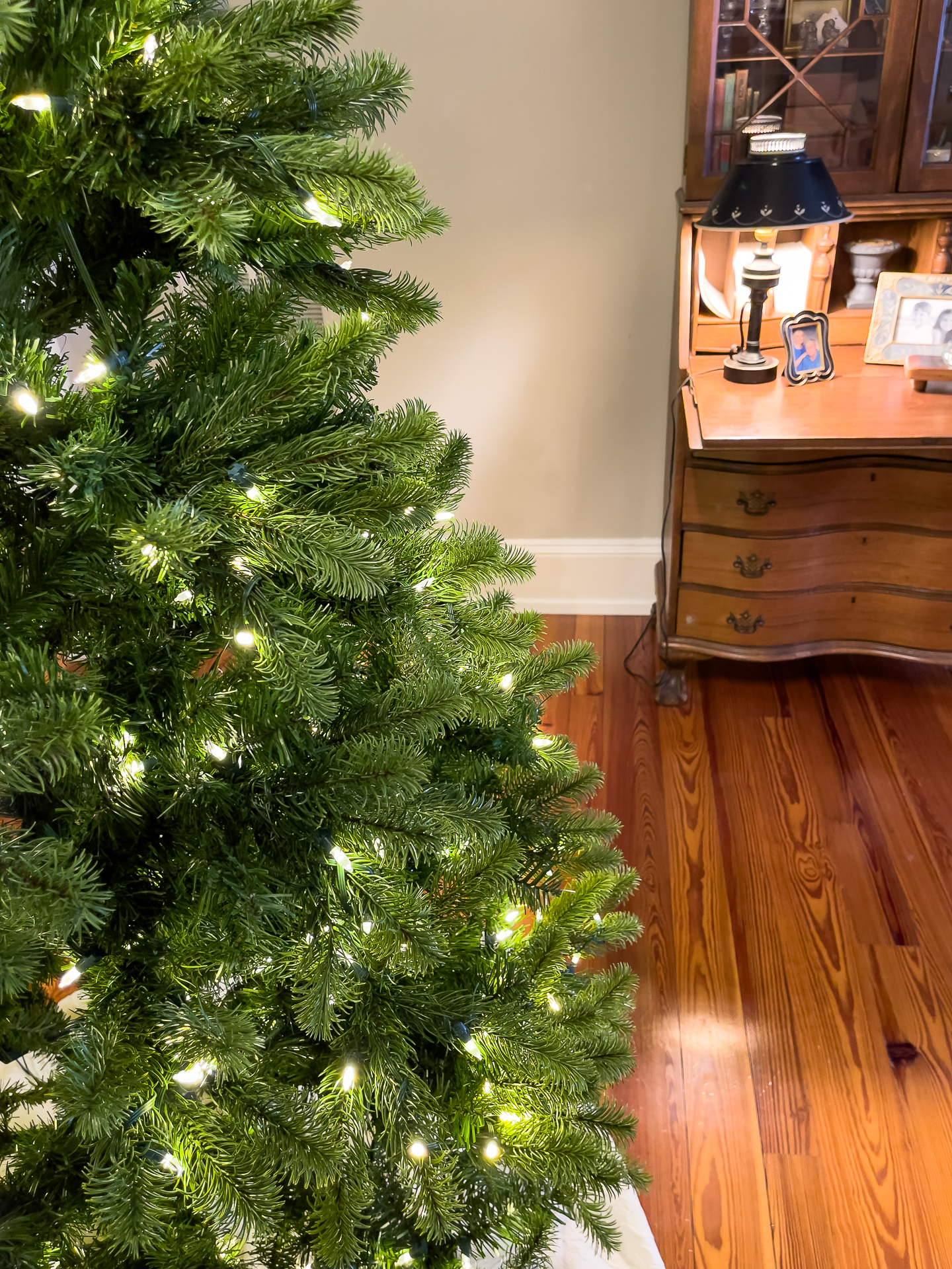 artificial Christmas tree