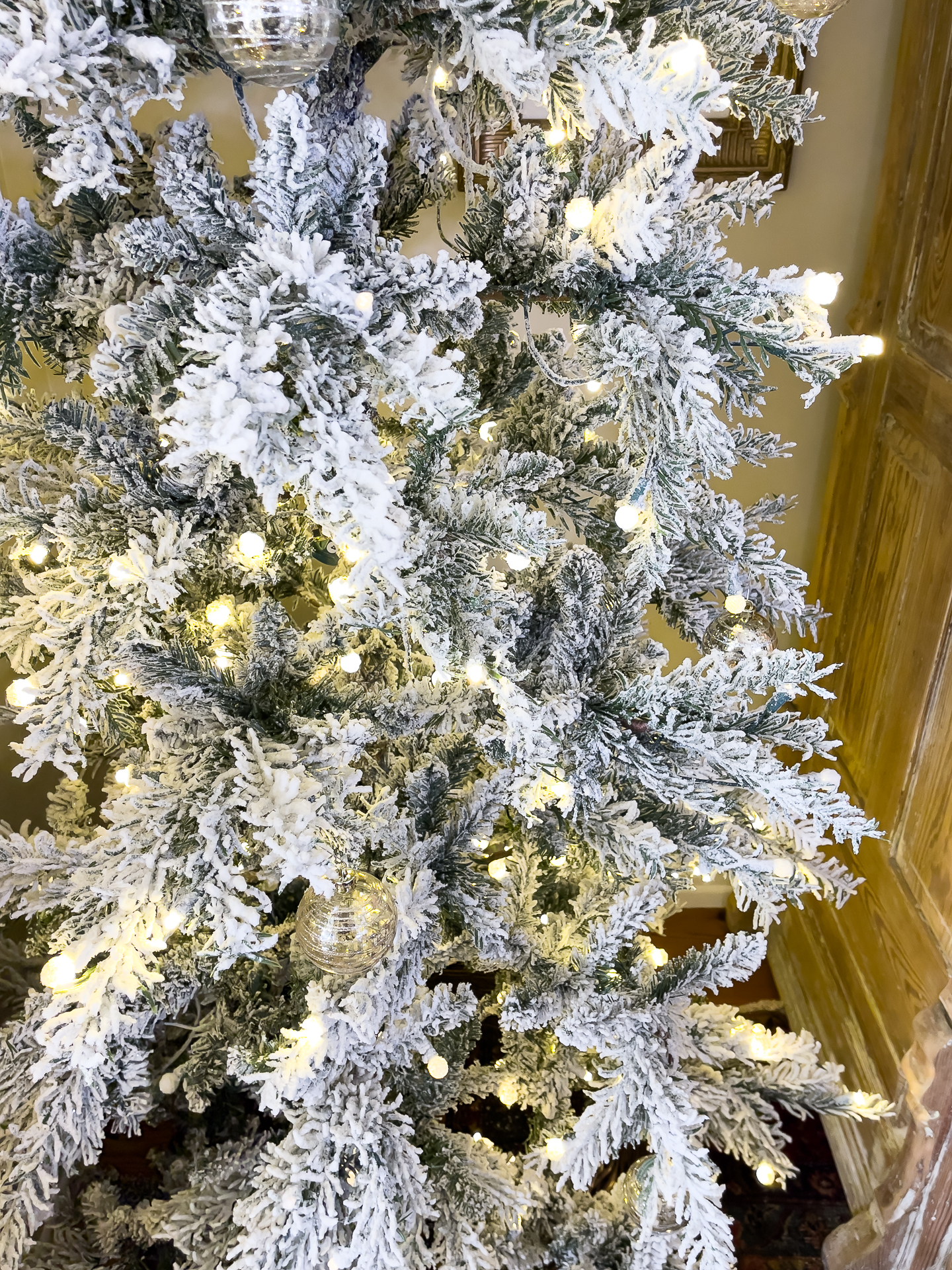 flocked Christmas tree