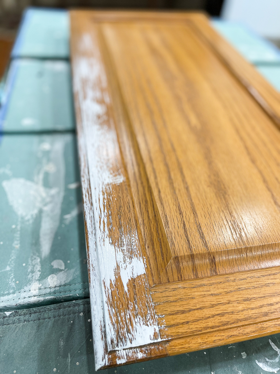 painting a cabinet door