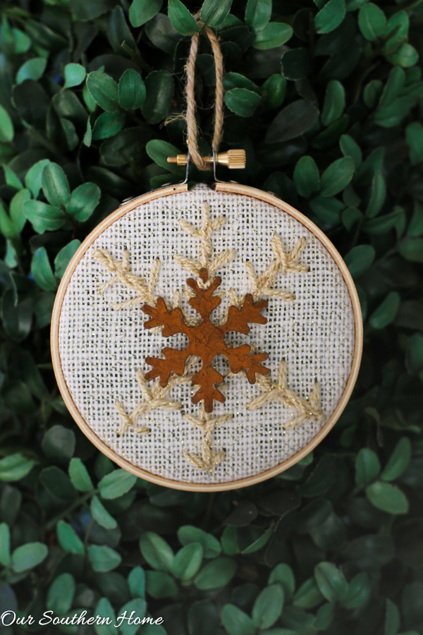 Easy DIY Snowflake Ornament using mini-embroidery hoops!