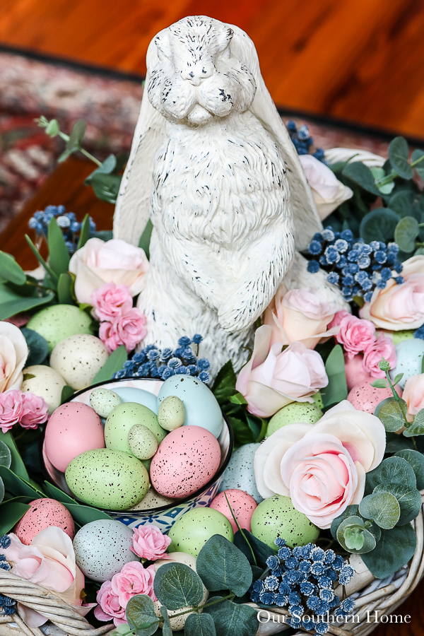 Simple Easter Centerpiece