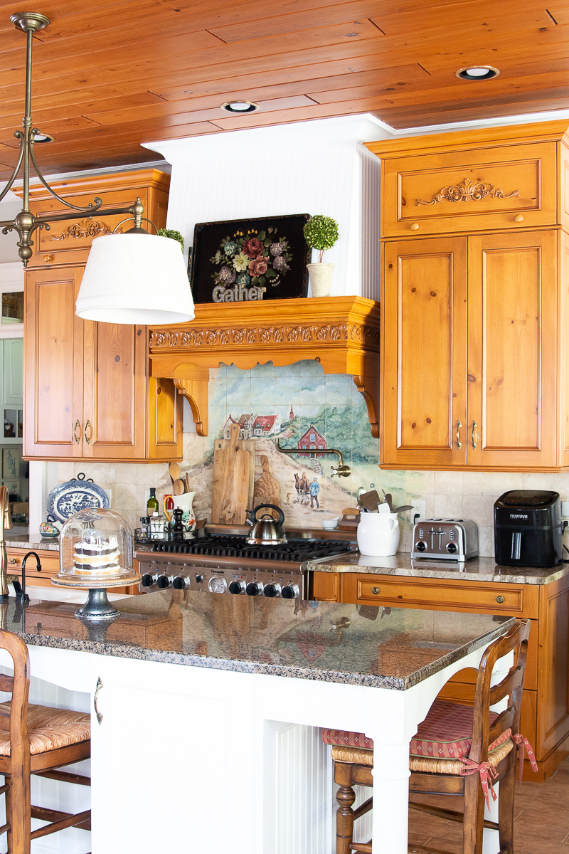 farmhouse kitchen