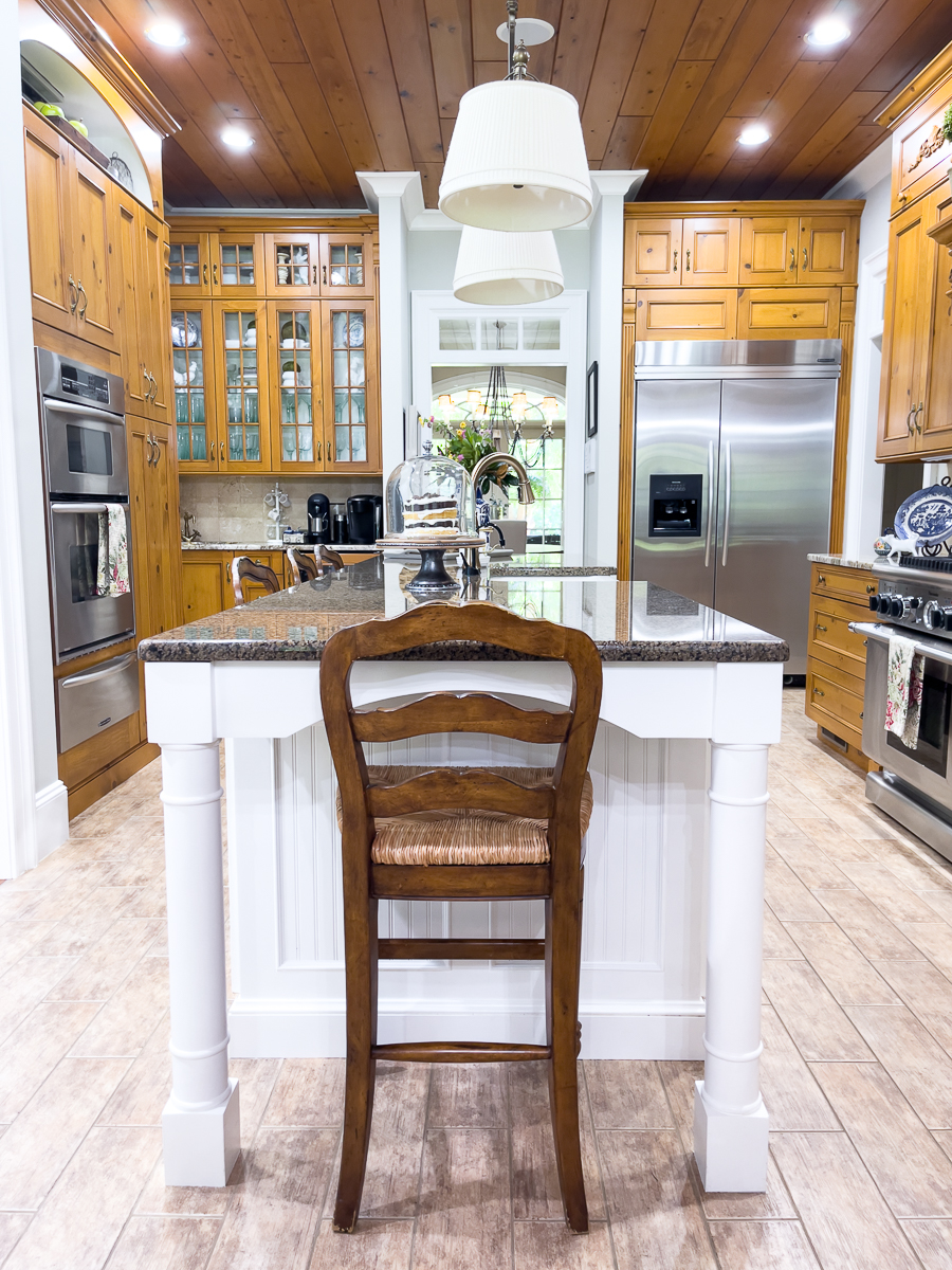 farmhouse kitchen