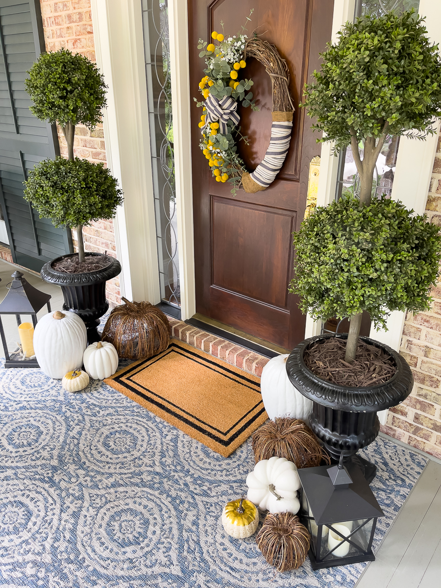 fall outdoor decor