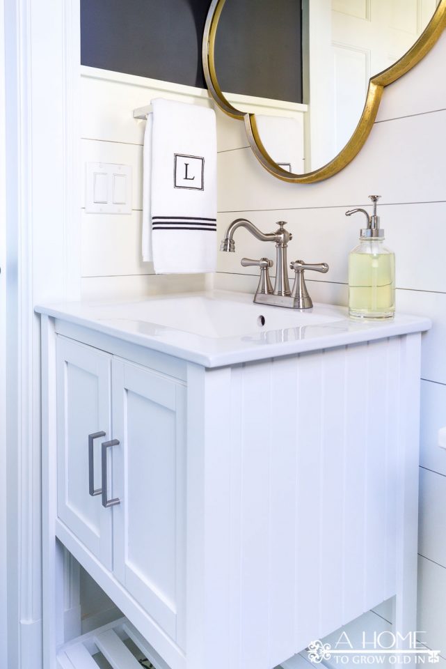 Farmhouse and Cottage bathroom inspiration to inspire your next makeover!
