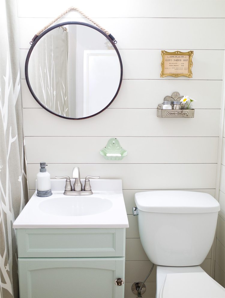 farmhouse-style-bathroom-makeover-10b