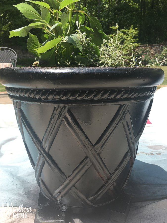 DIY faux aged concrete painted pot makeover! Save money and refresh what you have with paint!