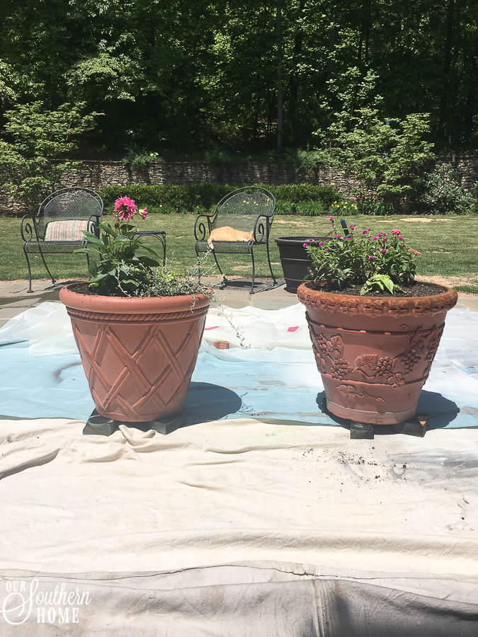 DIY faux aged concrete painted pot makeover! Save money and refresh what you have with paint!