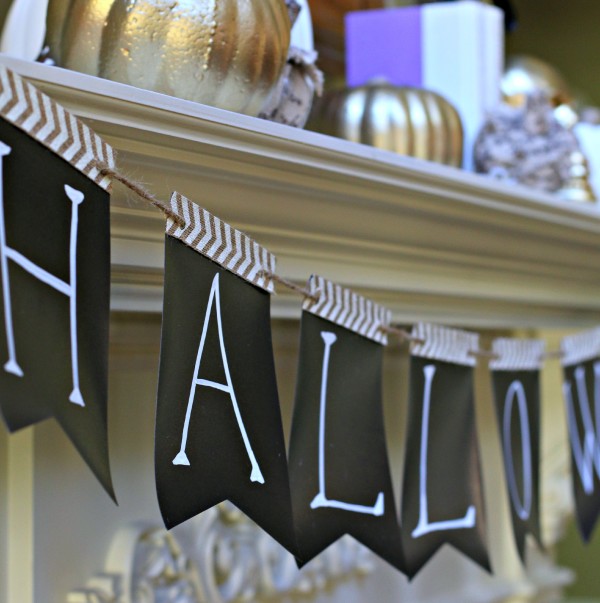 Simple and quick Halloween Bunting tutorial by Our Southern Home