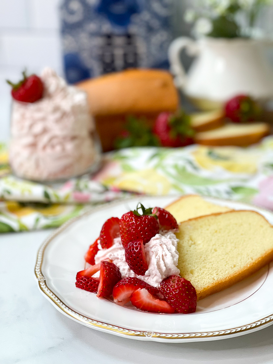 whipped cream with strawberries and cake