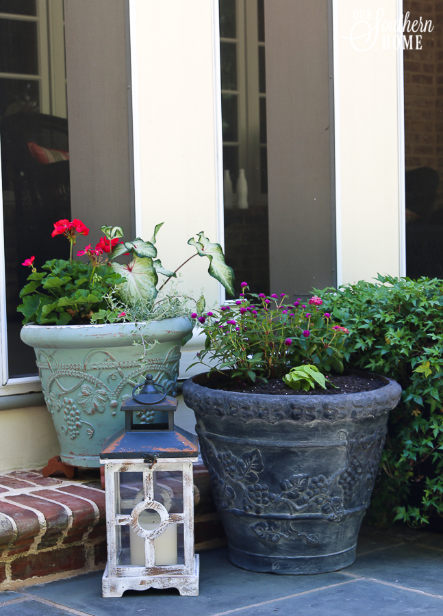 DIY faux aged concrete painted pot makeover! Save money and refresh what you have with paint!