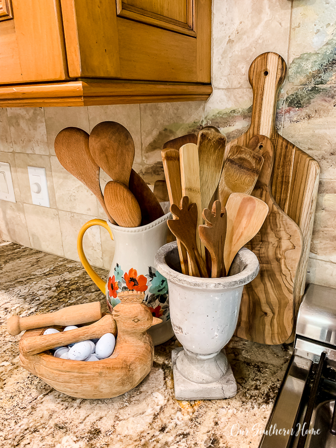 urns on kitchen counter