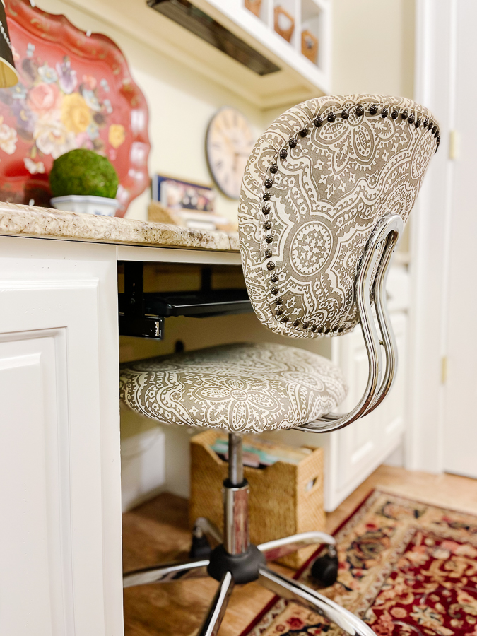 desk chair in mudroom