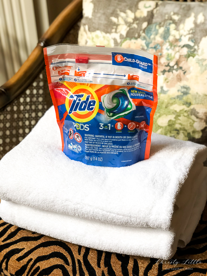 tide pods and towels