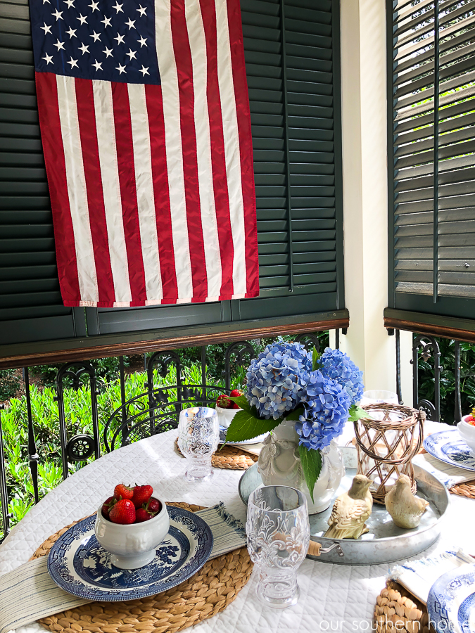 Southern Patriotic Porch with simple ideas to show your pride! #porch #patrioticporch #southernporch #patrioticdecor #patrioticideas #4thofjuly #laborday #memorialday