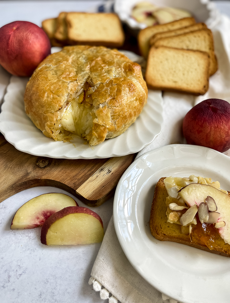 brie with toast and peaches