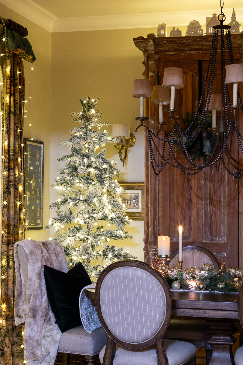 christmas dining room