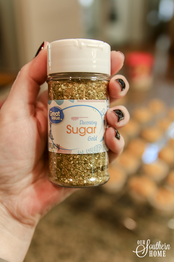 Semi-homemade mini PUMPKIN SPICE cupcakes are so easy when you start with a boxed cake mix!