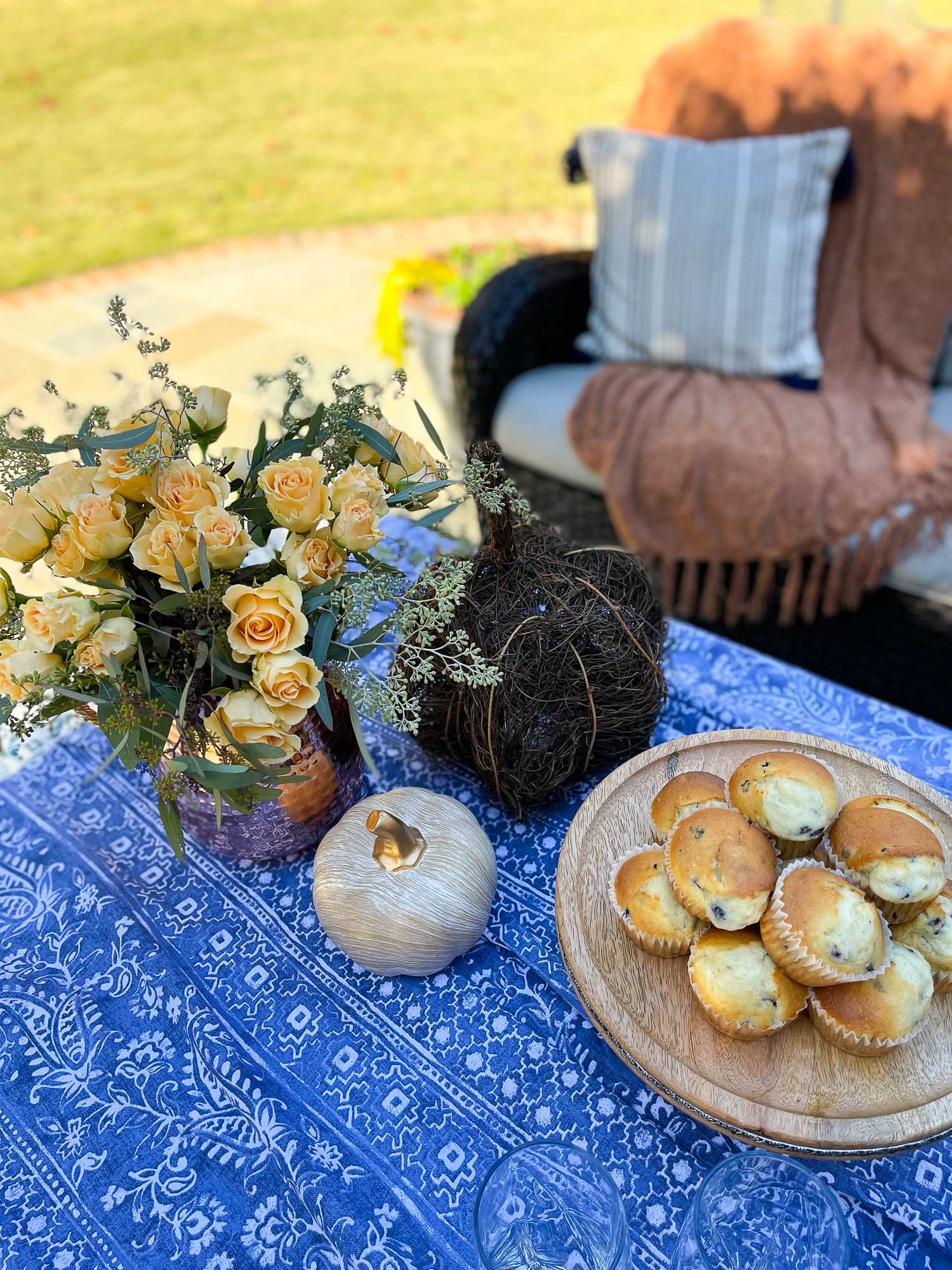 muffins and tea