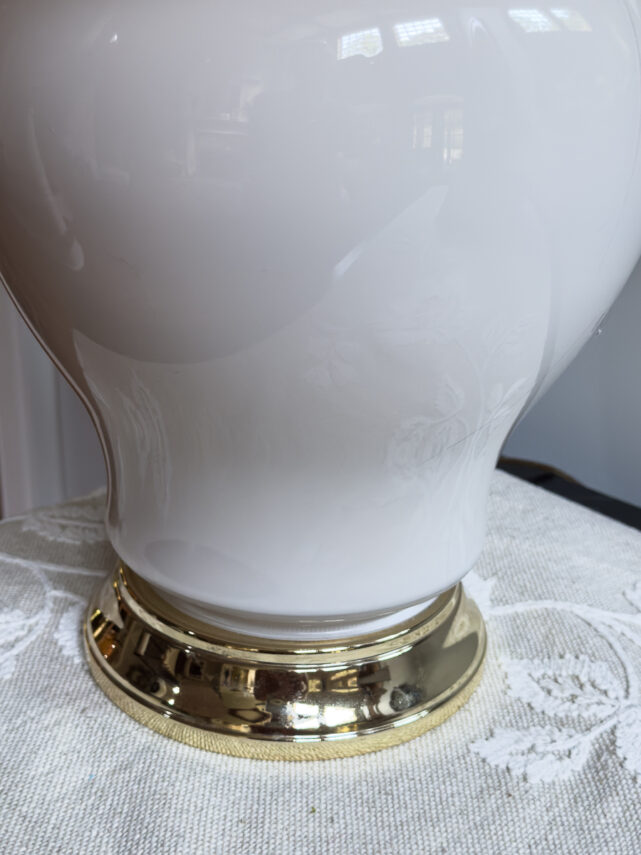 How to Use Rub 'n Buff to Update a Thrift Store Lamp