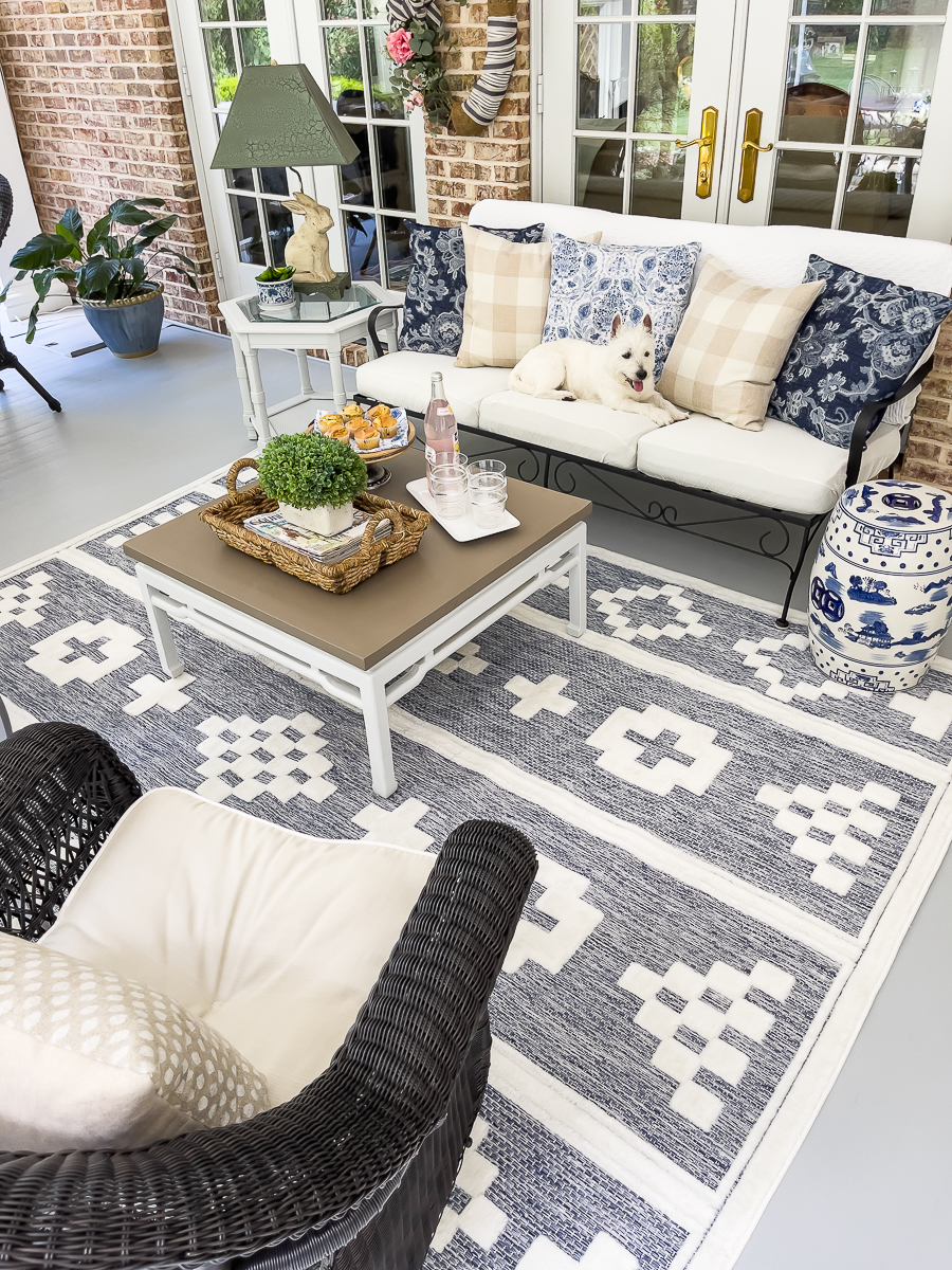 15 Beautiful Screened Porch Decorating Ideas Our Southern Home