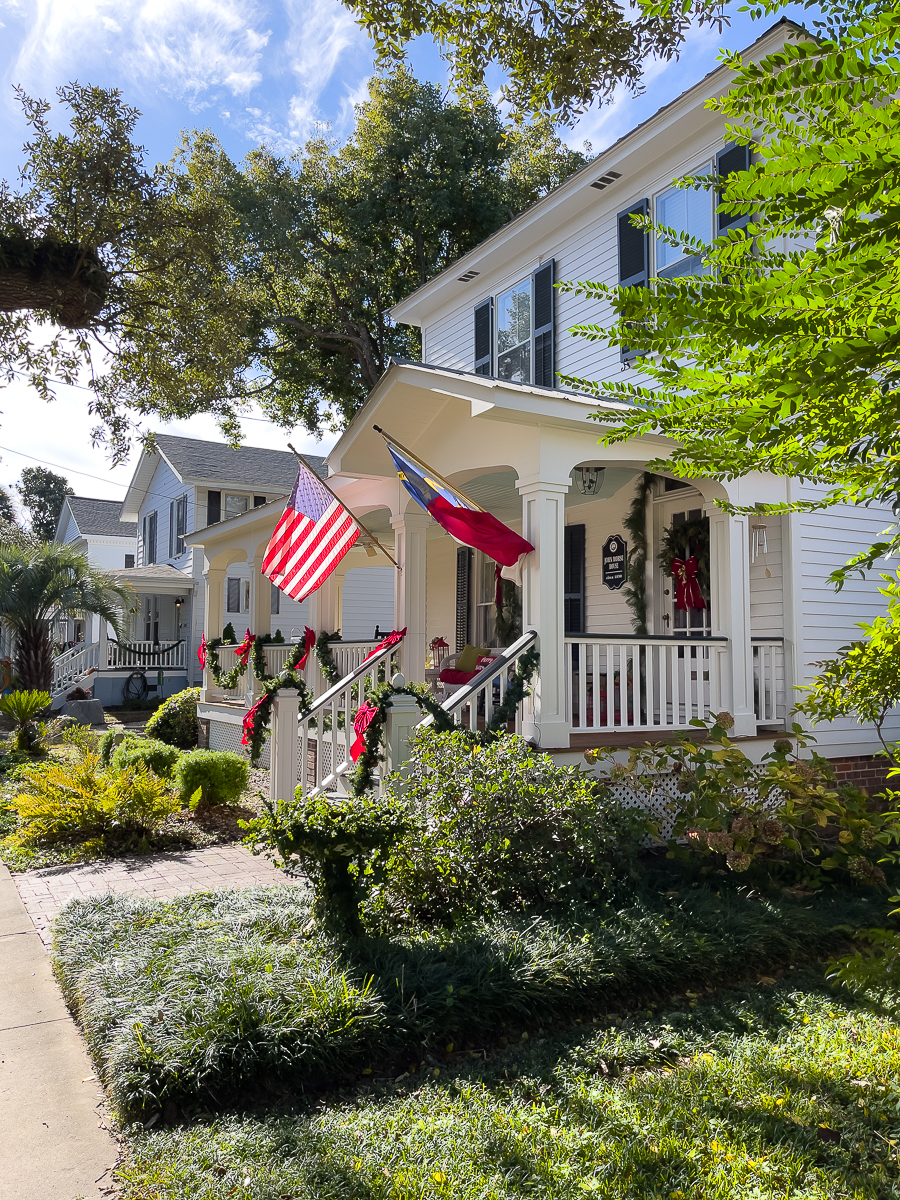 side view of historic white house