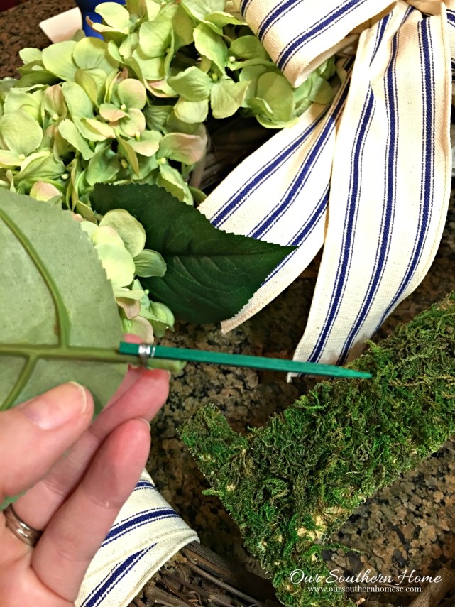 Simple monogrammed hydrangea spring wreath with supplies from Walmart! So easy and convenient!