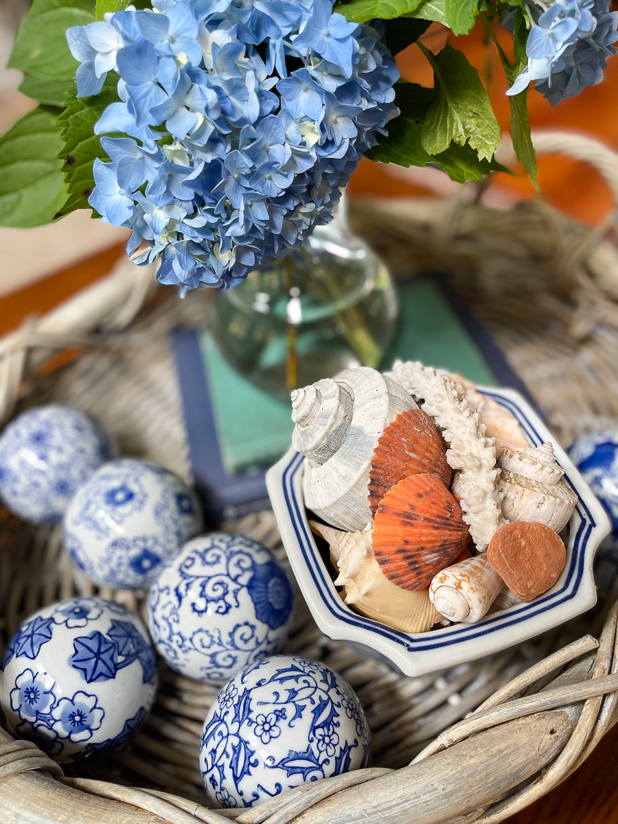 shells and hydrangeas