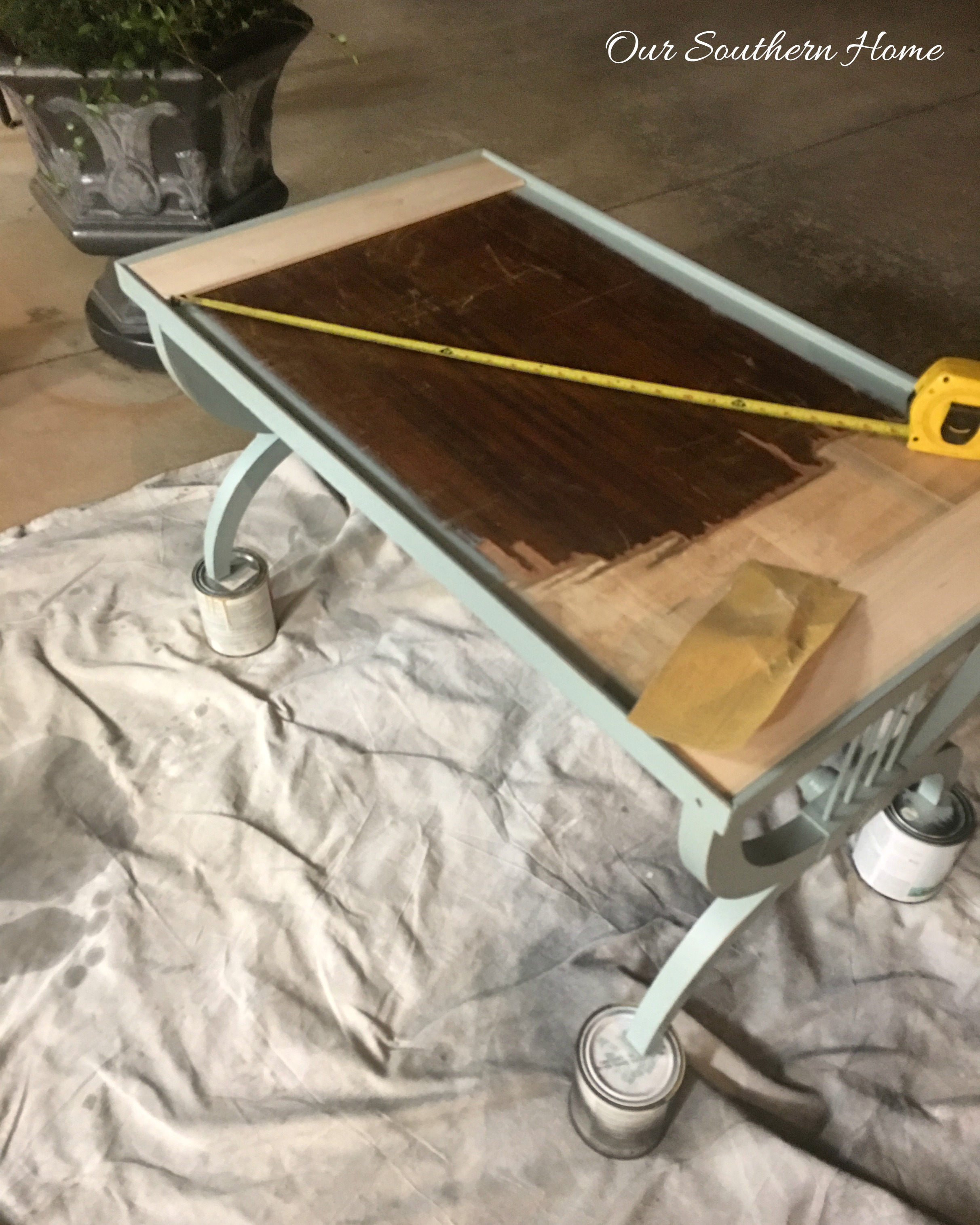 thrift store coffee table makeover by our southern home 20160511 22.