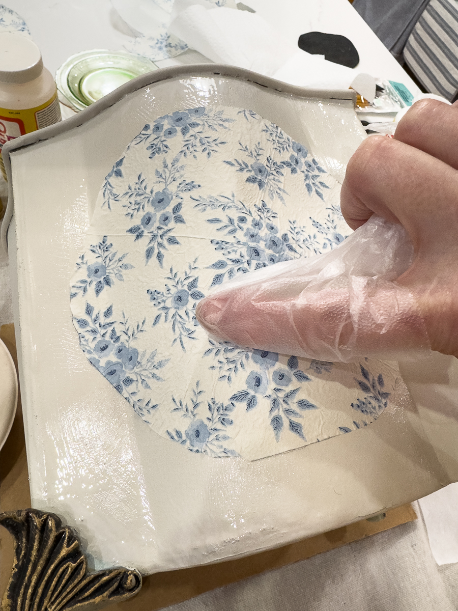 decoupage with finger